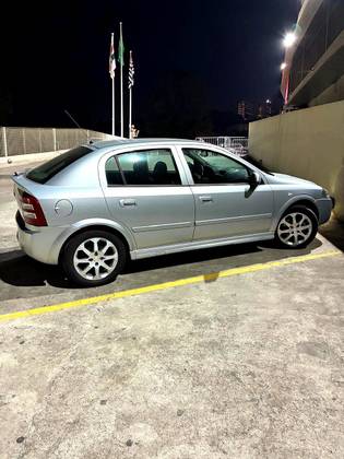 CHEVROLET ASTRA 2.0 MPFI ADVANTAGE 8V FLEX 4P MANUAL CHEVROLET ASTRA 2.0 MPFI ADVANTAGE 8V FLEX 4P MANUAL
